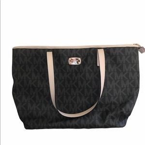 Michael Kors Jet Set Multifunction Tote